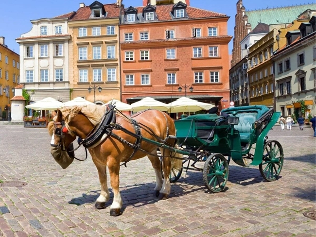 En hästdragen vagn i Polen